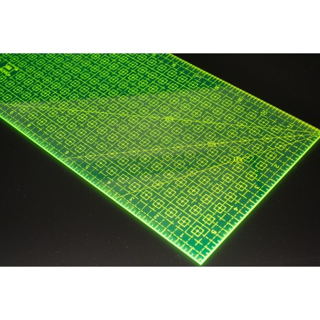 Patchworkové pravítko - 6x22 palcov