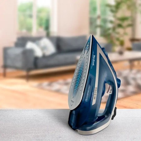 Naparovacia žehlička Tefal Ultragliss Plus FV6830E0
