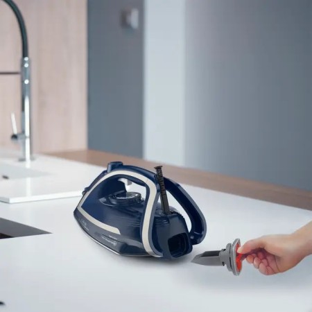 Naparovacia žehlička Tefal Ultragliss Plus FV6830E0