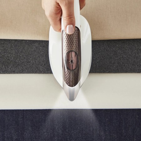 Napařovač oděvů se stojanem Tefal IXEO Vision QT1811E0 Bílá