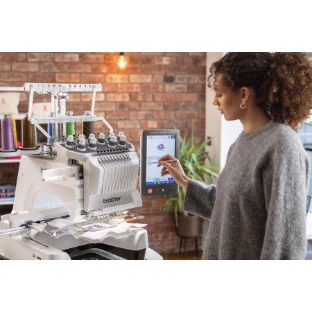 Software pro tvorbu vyšívacích vzorů Brother BE EmbroideryStudio