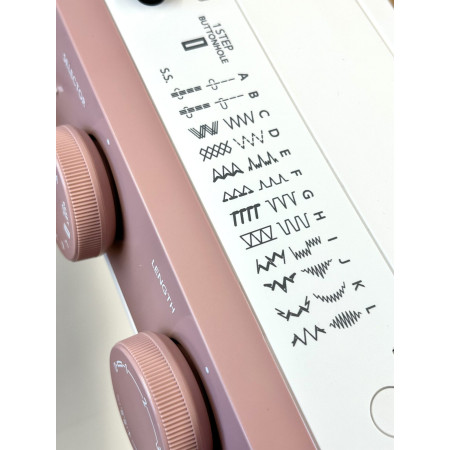 Šicí stroj Janome 1522 SP kouřová růžová