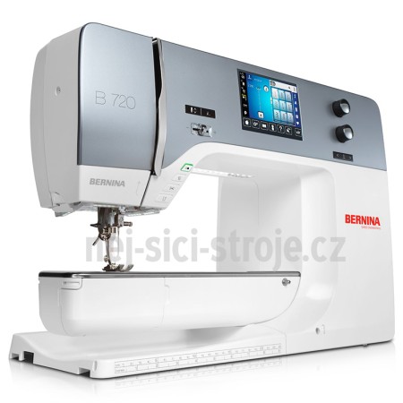 Šicí a vyšívací stroj Bernina 720