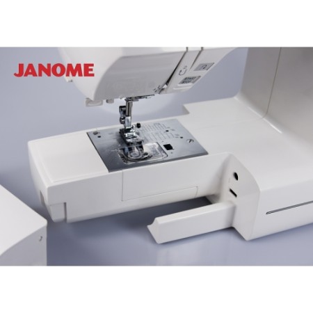 Šicí stroj Janome 605 QXL + stolek